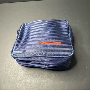 TWA‎ Airlines Embroidered Zippered Personal Amenity Case Bag Pouch - Vintage